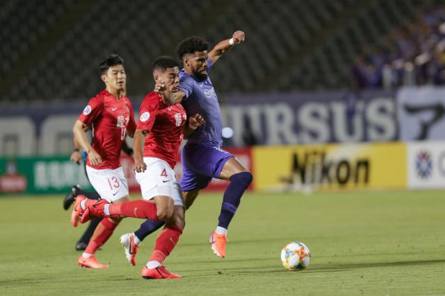 体育报：莱万5场进1球 巴萨管理认为应引进新中锋