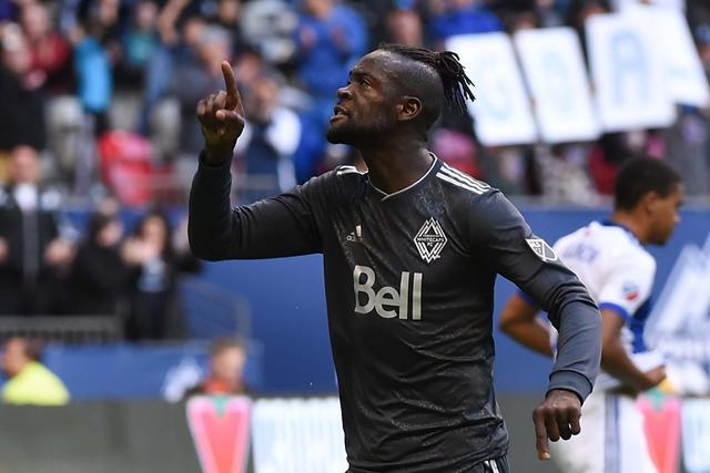 体育报：莱万5场进1球 巴萨管理认为应引进新中锋