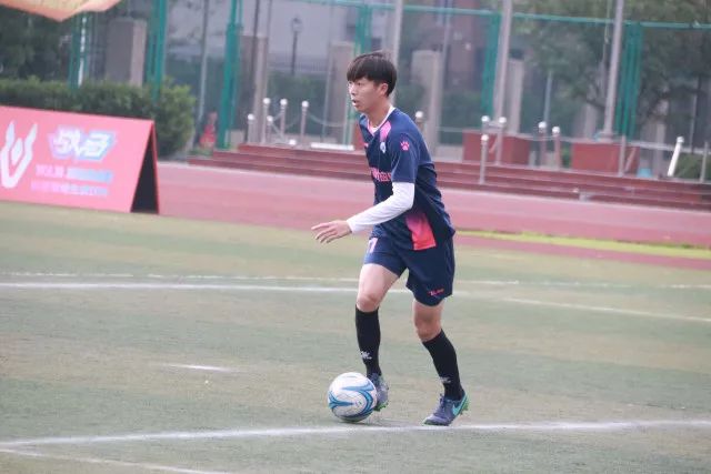 爱德华兹26分欧文空砍39分 森林狼力克独行侠